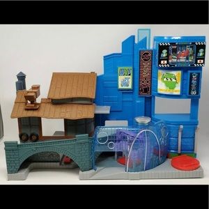 Imaginext Disney Cars Garage Play set